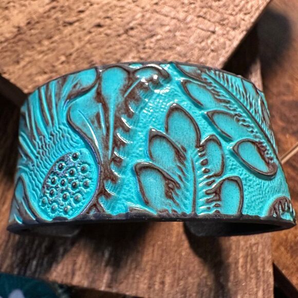 Boho Southwestern Leather Turquoise Floral Wide Cuff Bangle Bracelet, Ships in - Picture 5 of 11